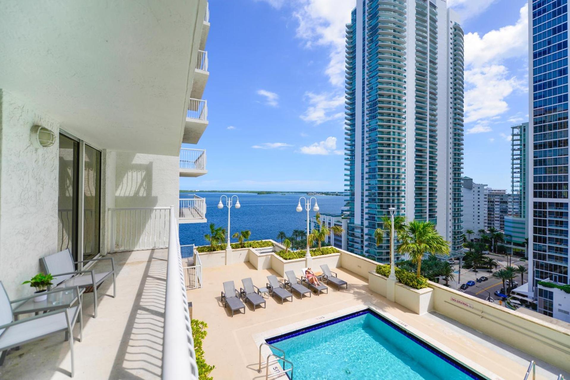 Ocean View Exquisite 1 Bedroom Condo With Free Parking ไมอามี ภายนอก รูปภาพ